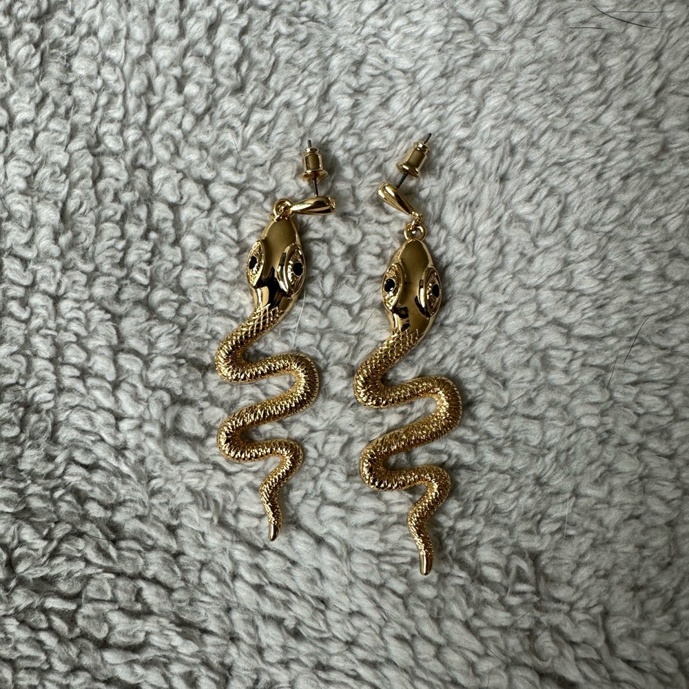 New Vanessa Mooney THE EVA SERPENT EARRINGS